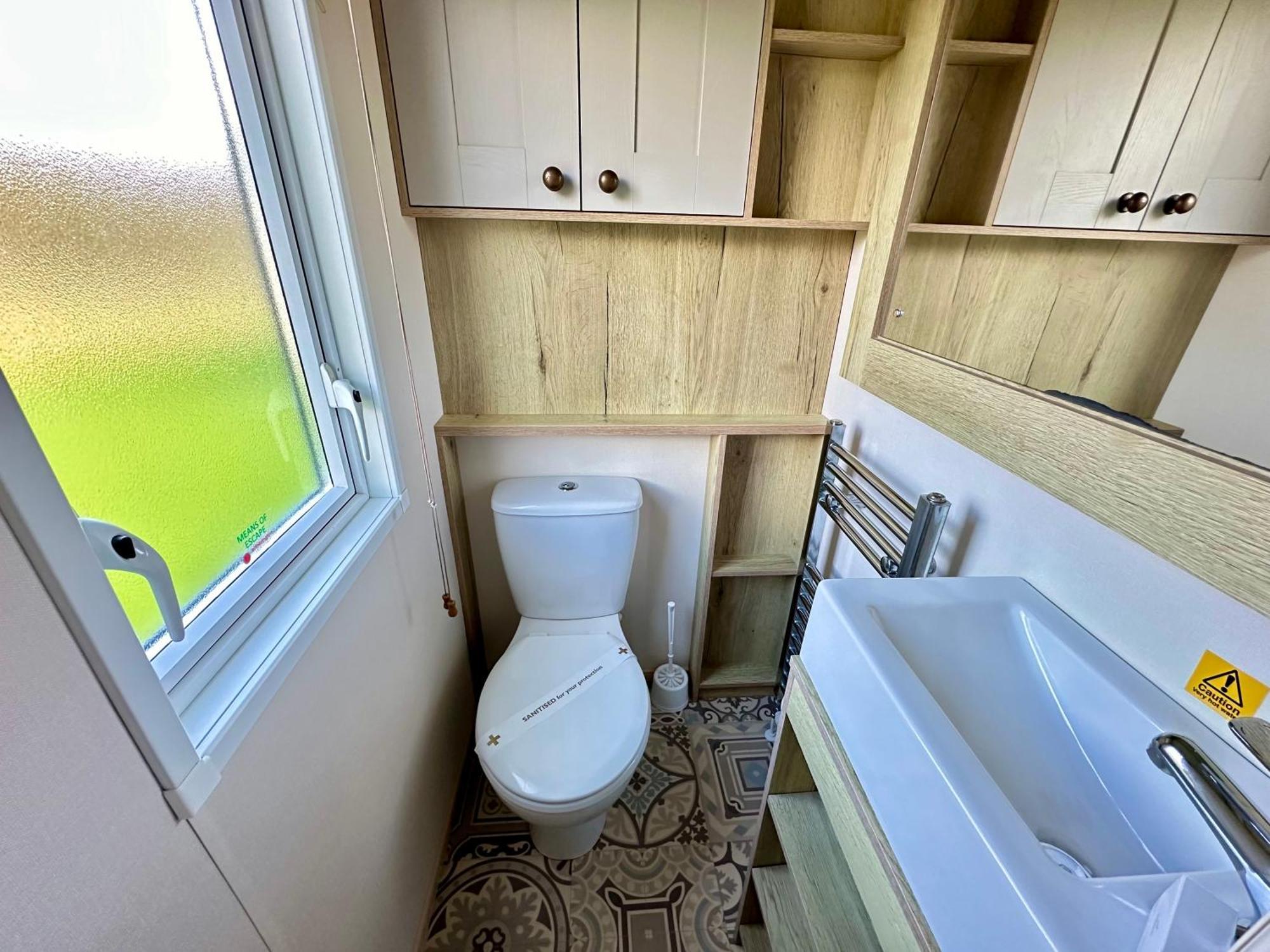 Paws Lodge, Hot Tub, Pet Friendly South Cerney Eksteriør billede